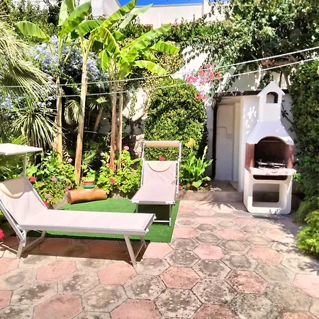 Casa de Férias Con Ampio Giardino A Due Passi Dal Mare