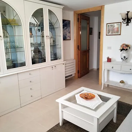 Con Ampio Giardino A Due Passi Dal Mare *