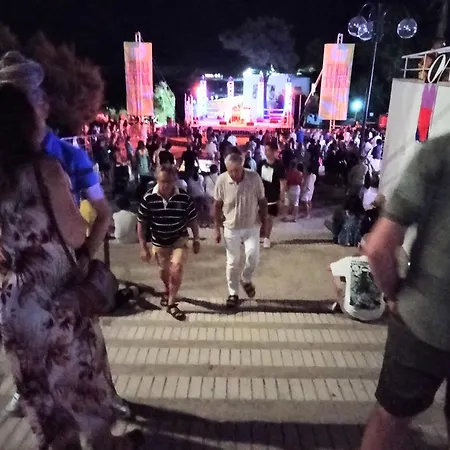 بيت للعطل Con Ampio Giardino A Due Passi Dal Mare توري ديل أورسو